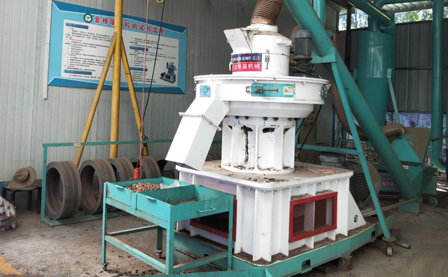 顆粒機(jī)廠家試機(jī)圖片 顆粒機(jī)廠家試機(jī)圖片